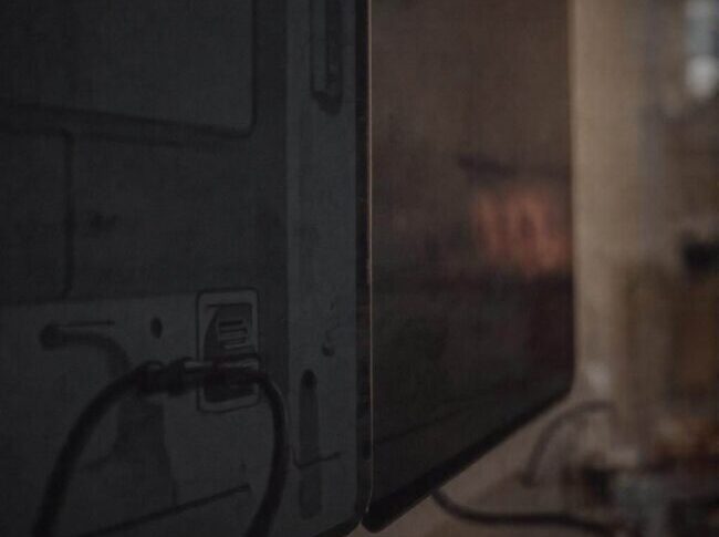 Jak zabezpieczyć kable przed zniszczeniem