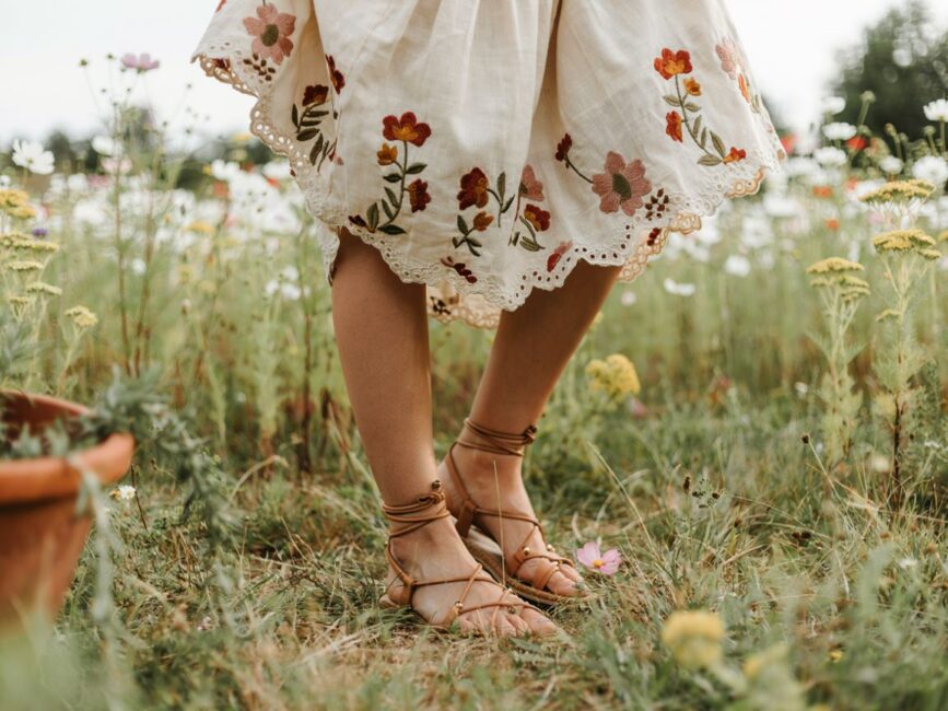 Jakie buty do sukienki boho